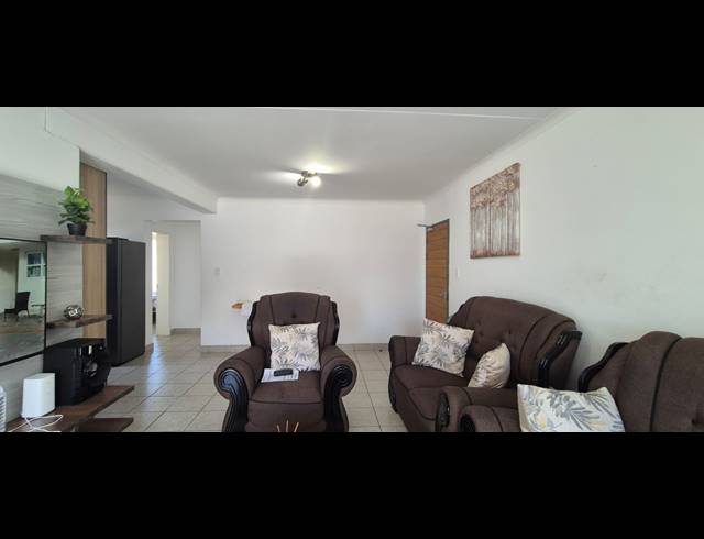 3 BEDROOM TOWNHOUSE FOR SALE IN SAGEWOOD